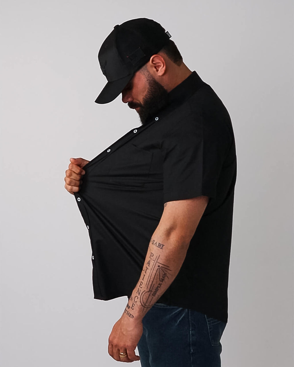 Camisa Básica Masculina Algodão Egípcio com Elastano e Bolso Manga Curta