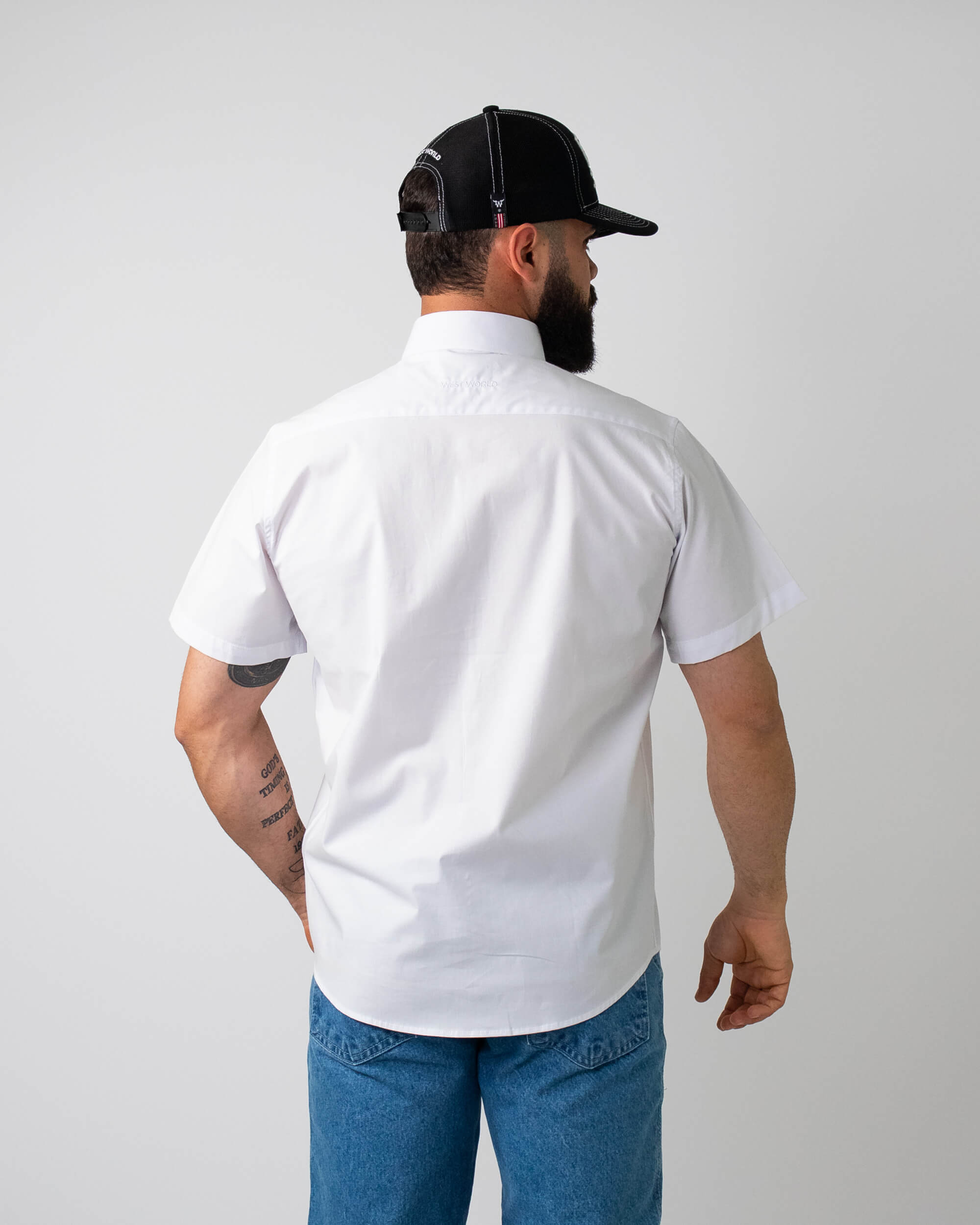 Camisa Básica Masculina Algodão Egípcio com Elastano e Bolso Manga Curta