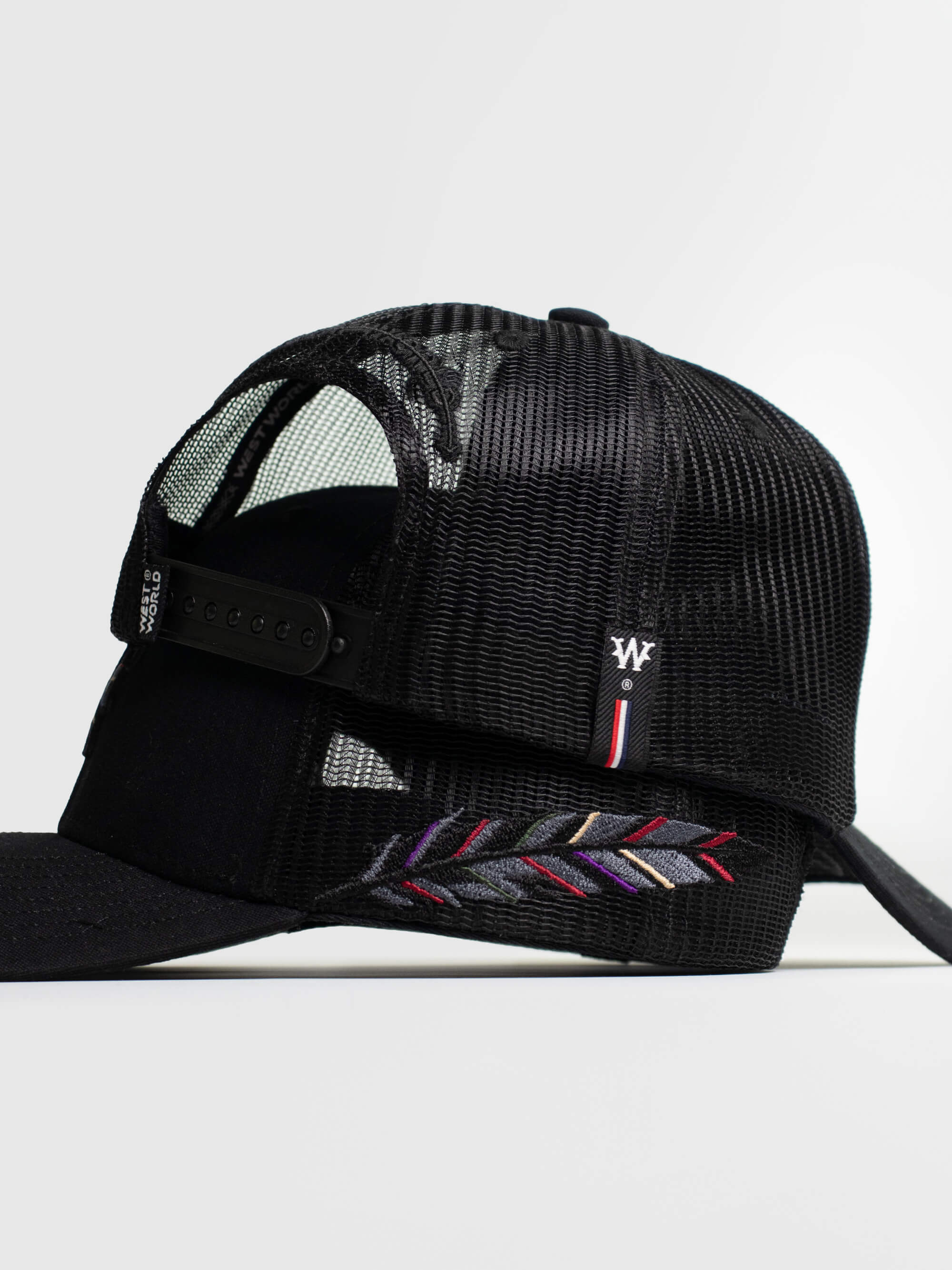 Boné WestWorld Penacho